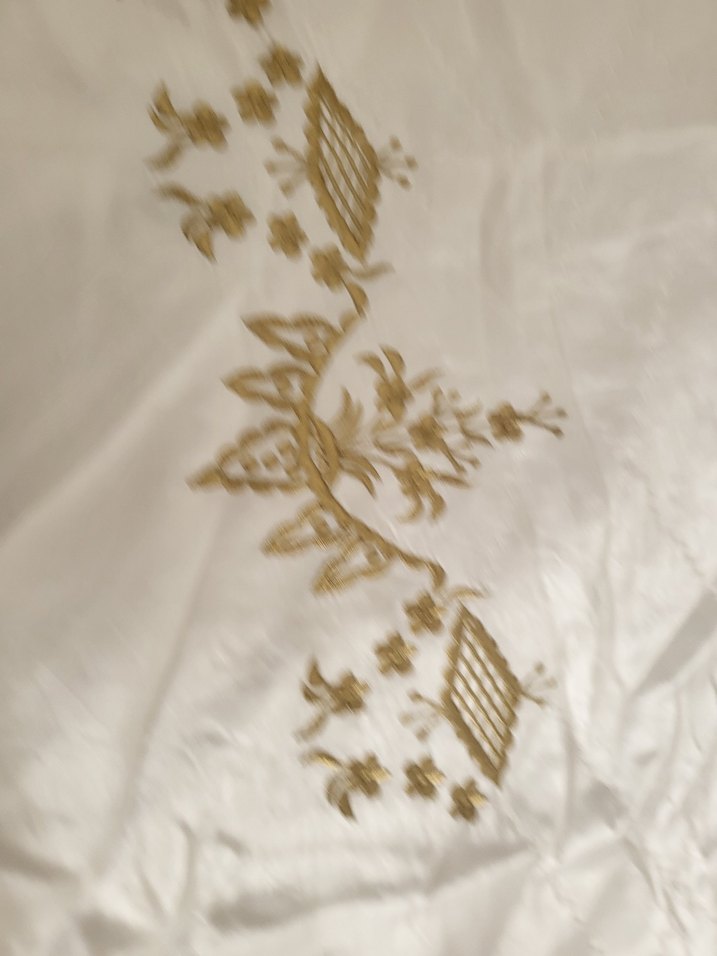 SİMLİ İPLE.  NAKIŞLI.  YUMUŞAK  SATEN ASTARLİ. SECCADE - Görsel 3