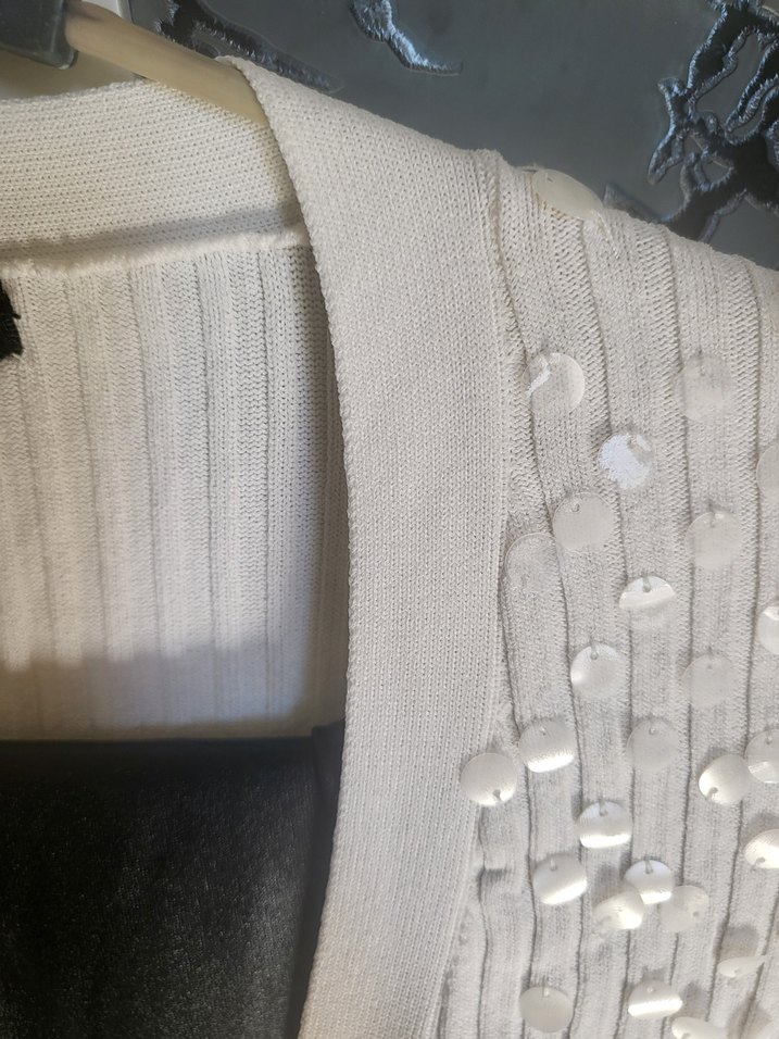 SEMENTA. PULLU  TASARIM. UXUN KOLLU ABİYE - Görsel 3