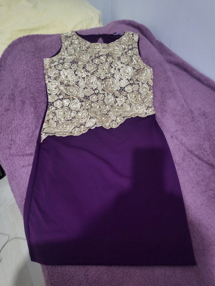 MOR KREP. SİM DANTEL. TASARIMLİ.  ABİYE KOLSUZ ELBİSE SIFIR - Görsel 3