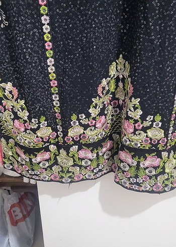 HİNT ORİJİNLİ.  SIFIR  Nakışlı V Yakalı  MİDİ. TÜNİK ELBİSE - Görsel 5