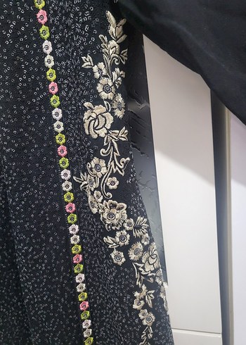 HİNT ORİJİNLİ.  SIFIR  Nakışlı V Yakalı  MİDİ. TÜNİK ELBİSE - Görsel 4