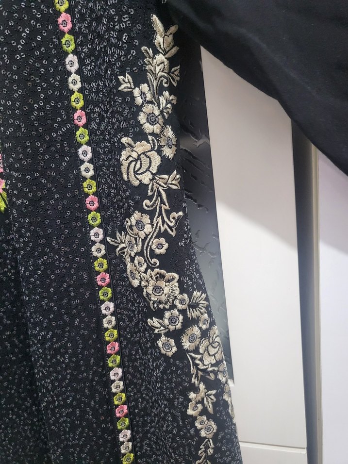 HİNT ORİJİNLİ.  SIFIR  Nakışlı V Yakalı  MİDİ. TÜNİK ELBİSE - Görsel 4