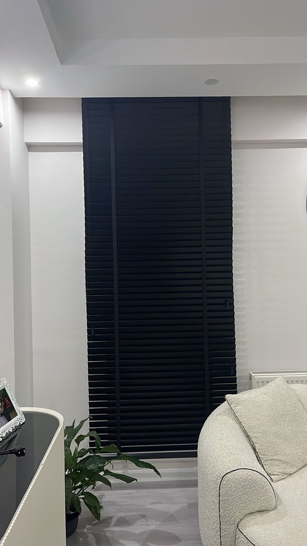 MODERN SİYAH AHŞAP JALUZİ - Görsel 2