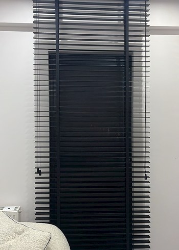 MODERN SİYAH AHJAP JALUZİ - Görsel 2