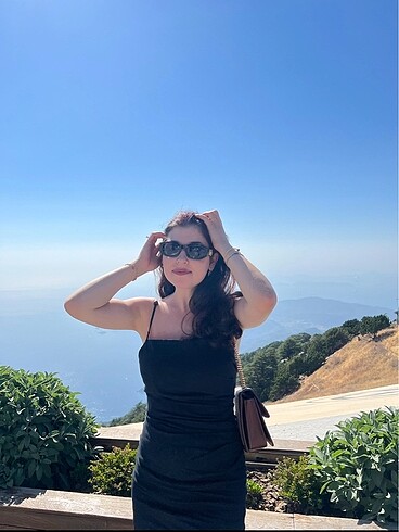 Zara siyah elbise