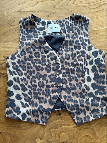 Leopar yelek