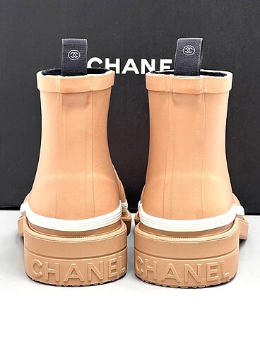 38 Beden Chanel Rain Boots