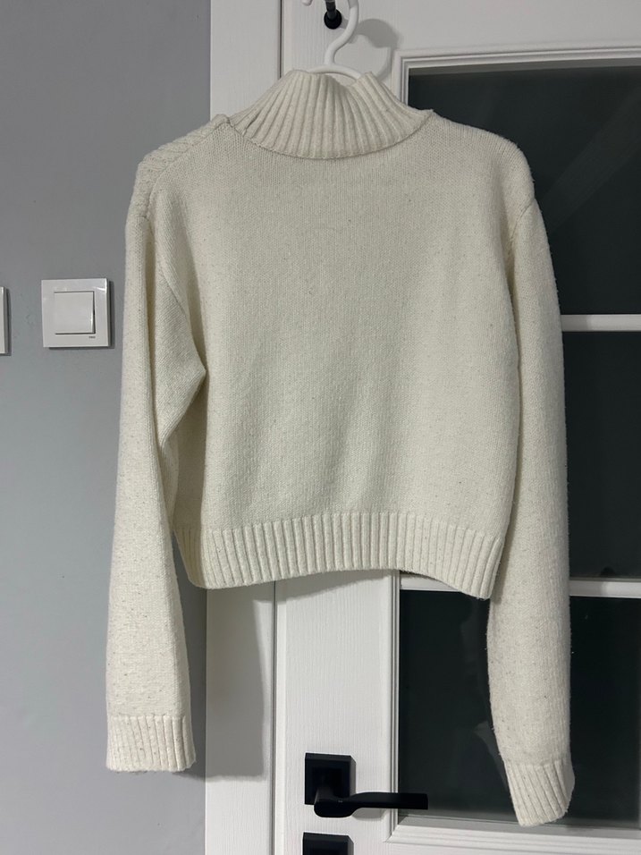 Beyaz Yüksek Yakalı Örgü Kadın Kazak - Görsel 2