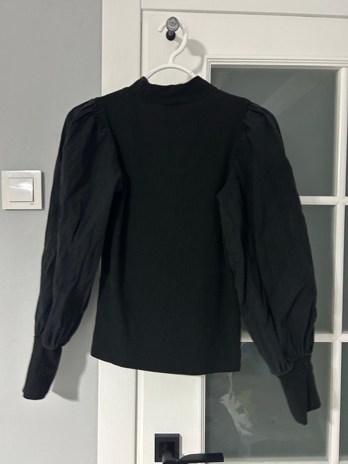 Siyah Yüksek Yakalı Kadın Bluz - Görsel 2