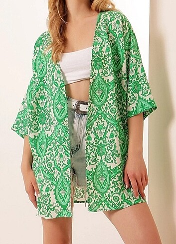 Yeşil Desenli Kimono
