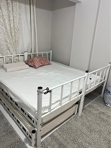  Beden beyaz Renk 3 kişilik ranza