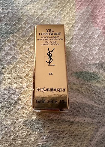  Beden YSL Loveshine Parlak pembe Ruj 44