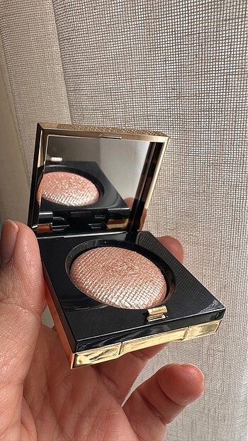 Beden Renk Bobbi Brown - Moonstone