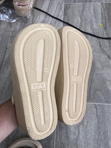 40 Beden Bej Crocs