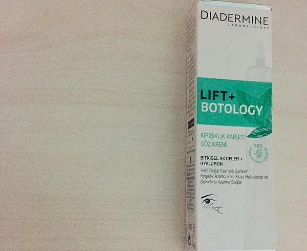 Diadermine Lift + Botology Kırışıklık Karşıtı Göz Kremi 15 ml