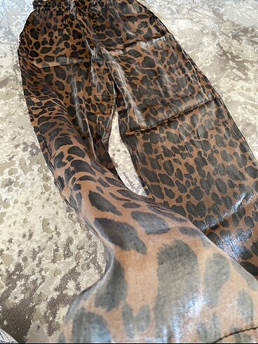 Diğer Leopar pantolon