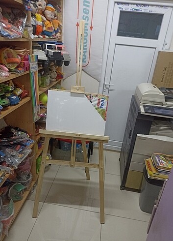 Beden Renk El Yapımı Çam Agacı Şövale