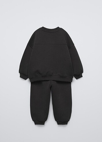 Zara ETİKETLİ SWEATSHIRT VE JOGGER EŞOFMAN TAKIMI