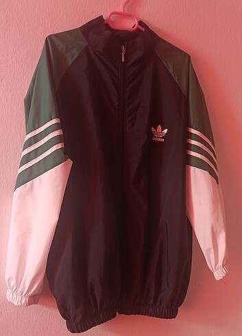 Adidas Rüzgarlık