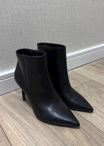 MANGO Siyah Deri Stiletto Topuklu Kadın Bot - Görsel 2