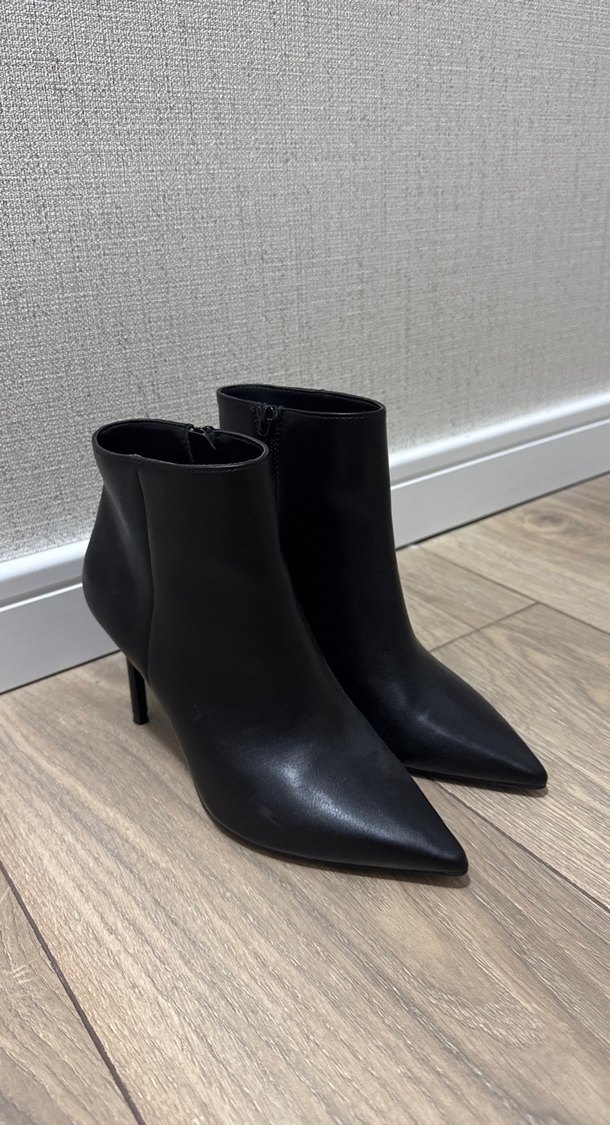 MANGO Siyah Deri Stiletto Topuklu Kadın Bot - Görsel 2