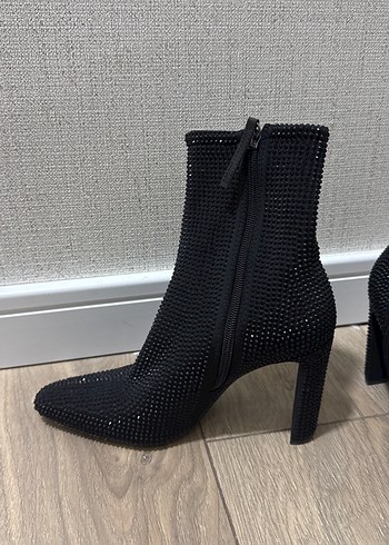 ZARA Siyah Payetli Stiletto Bot - Görsel 2