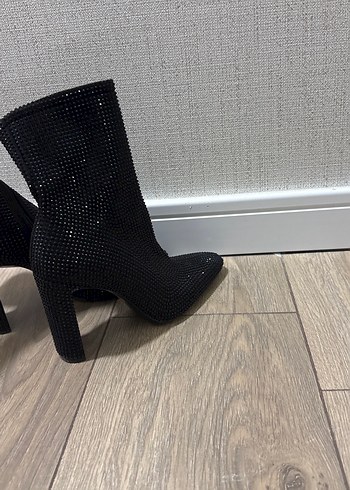 ZARA Siyah Payetli Stiletto Bot - Görsel 3