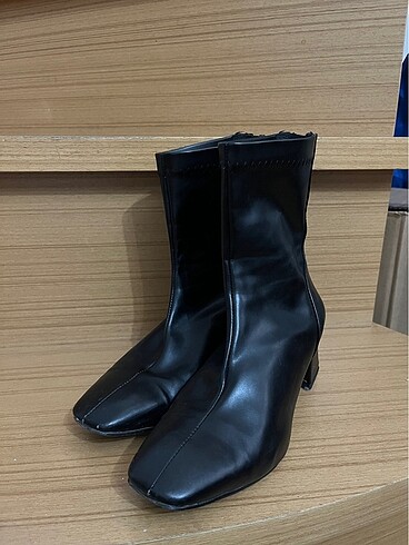 Diğer Bootie
