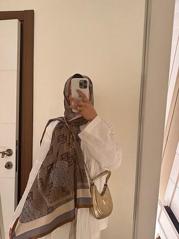 Fendi şal