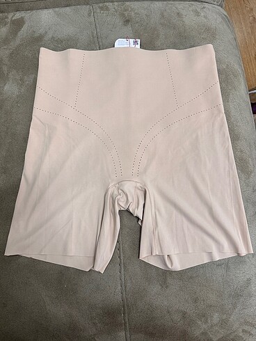 xl Beden ten rengi Renk Penti korse