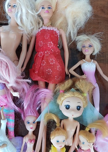 Barbie Karışık Bebek Koleksiyonu Pembe Tonlu