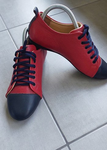 Kırmızı Lacivert Bağcıklı Stiletto Spor Ayakkabı