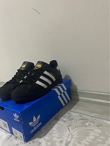 41 Beden siyah Renk Adidas süperstar