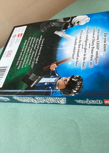 LEGO Harry Potter Büyülü Karakterleri Kitabı,İngilizce,Ciltli