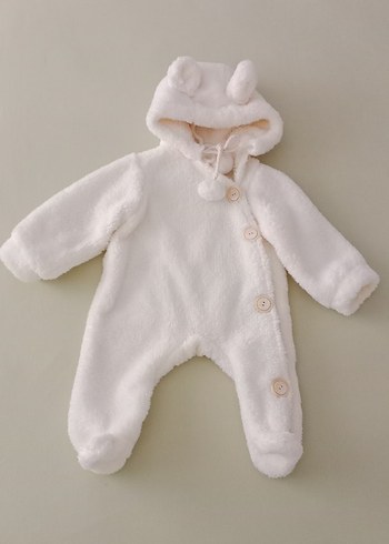 Kapüşonlu Beyaz Bebek Tulumu - Görsel 2