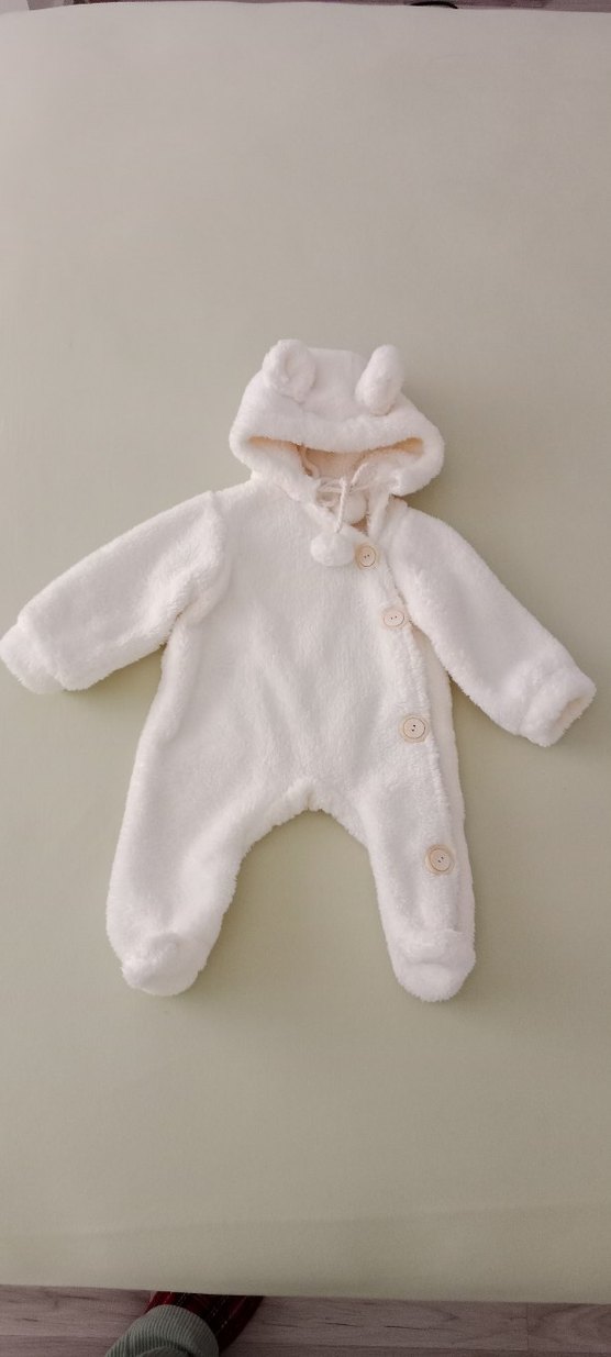 Kapüşonlu Beyaz Bebek Tulumu - Görsel 2