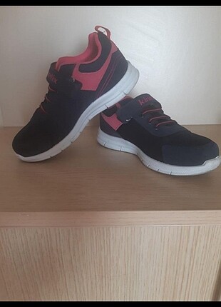 Çocuk spor ayakkabi