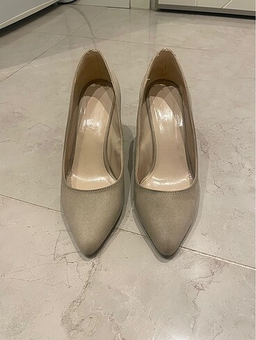 39 Beden Stiletto