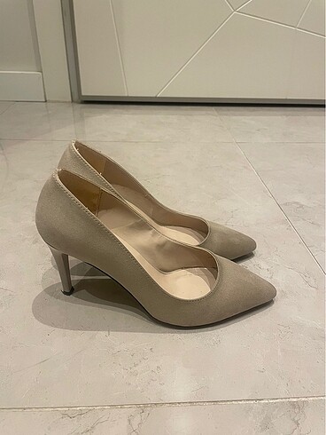 39 Beden ten rengi Renk Stiletto