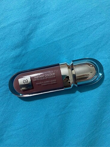 Beden bordo Renk Kiko instant Colour Matte 09