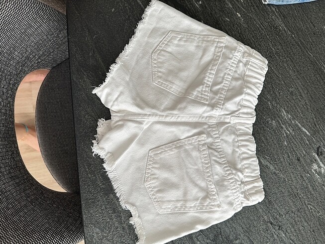 Zara Zara beyaz şort