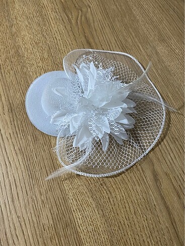 Şık mini nikah/gelin şapkası