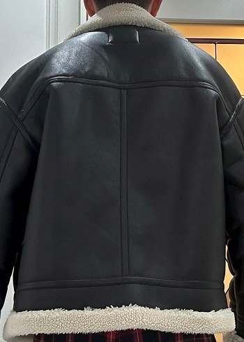 Bershka erkek krem kürklü kışlık siyah deri ceket - Görsel 5