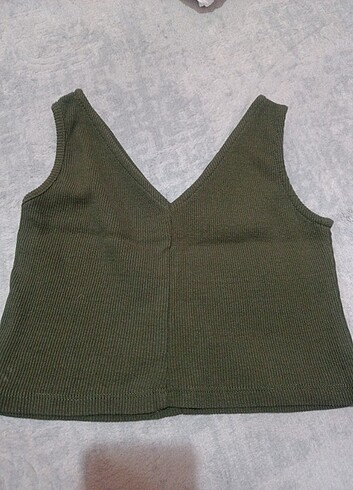 Haki v yaka crop