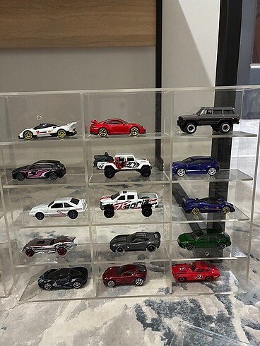Hot Wheels Sergi Rafı