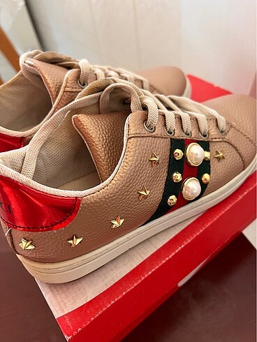 37 Beden Gucci taşlı ayakkabı