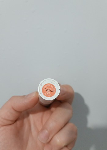 Avon Pastel Bej Renkli Kapatıcı