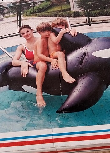 Black whale rider şişme balina.