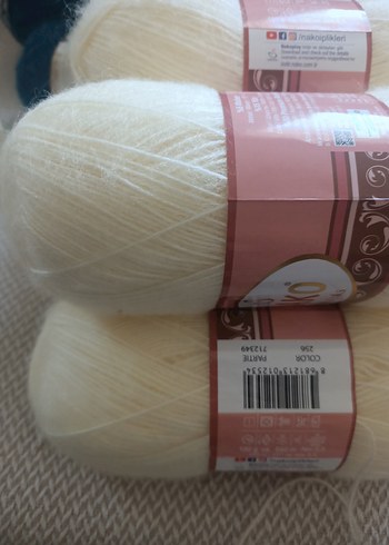 Bohem Tarzı Renkli El İşi İplikleri 3ısıltili 5krem Angora lüks. - Görsel 3