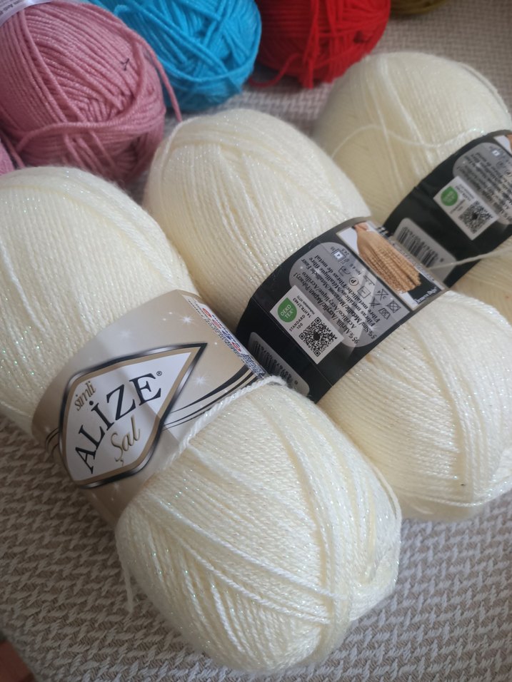 Bohem Tarzı Renkli El İşi İplikleri 3ısıltili 5krem Angora lüks. - Görsel 4